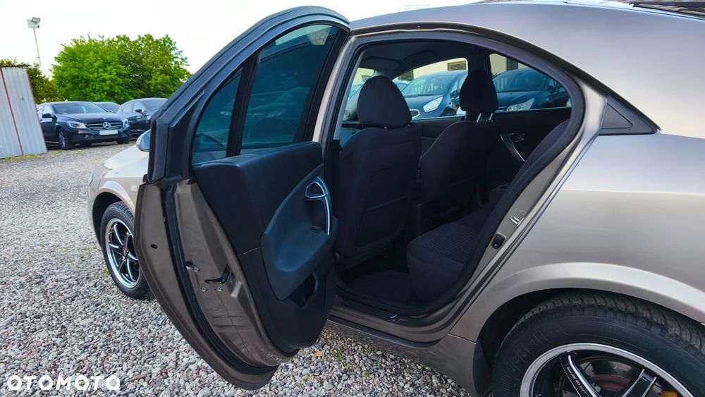 Nissan Primera - 30