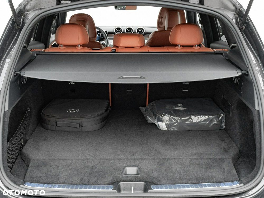 Mercedes-Benz GLC - 24