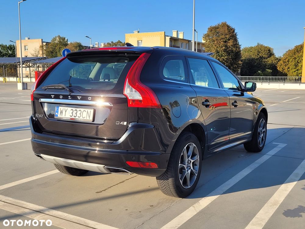 Volvo XC 60 D4 Drive-E Ocean Race - 3