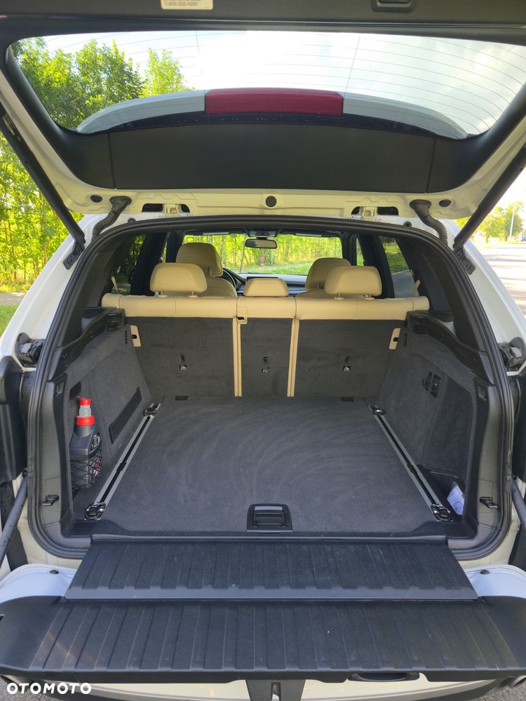 BMW X5 xDrive35i - 14