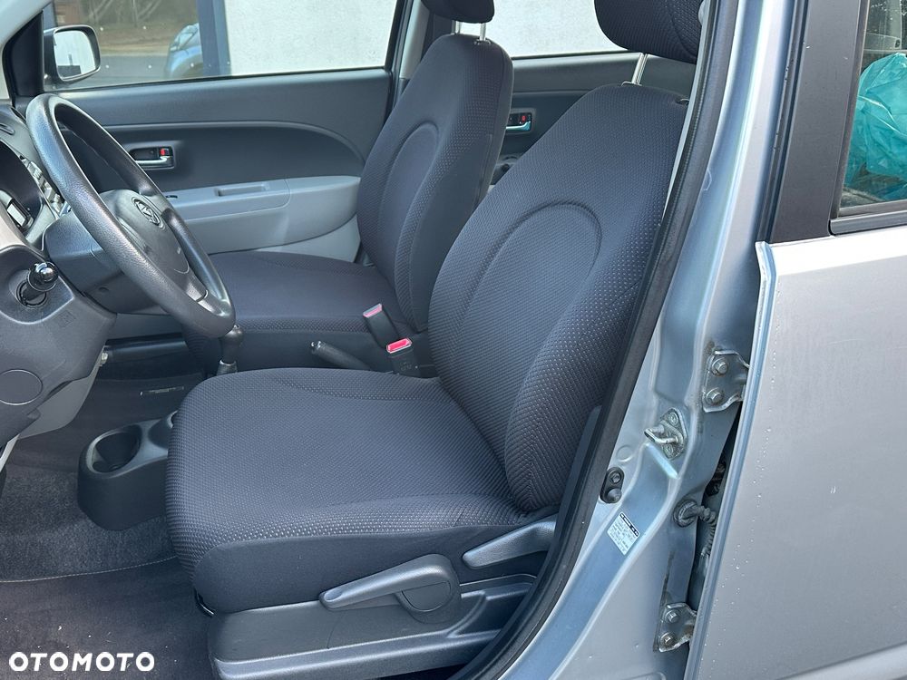 Daihatsu Sirion 1.3 - 14