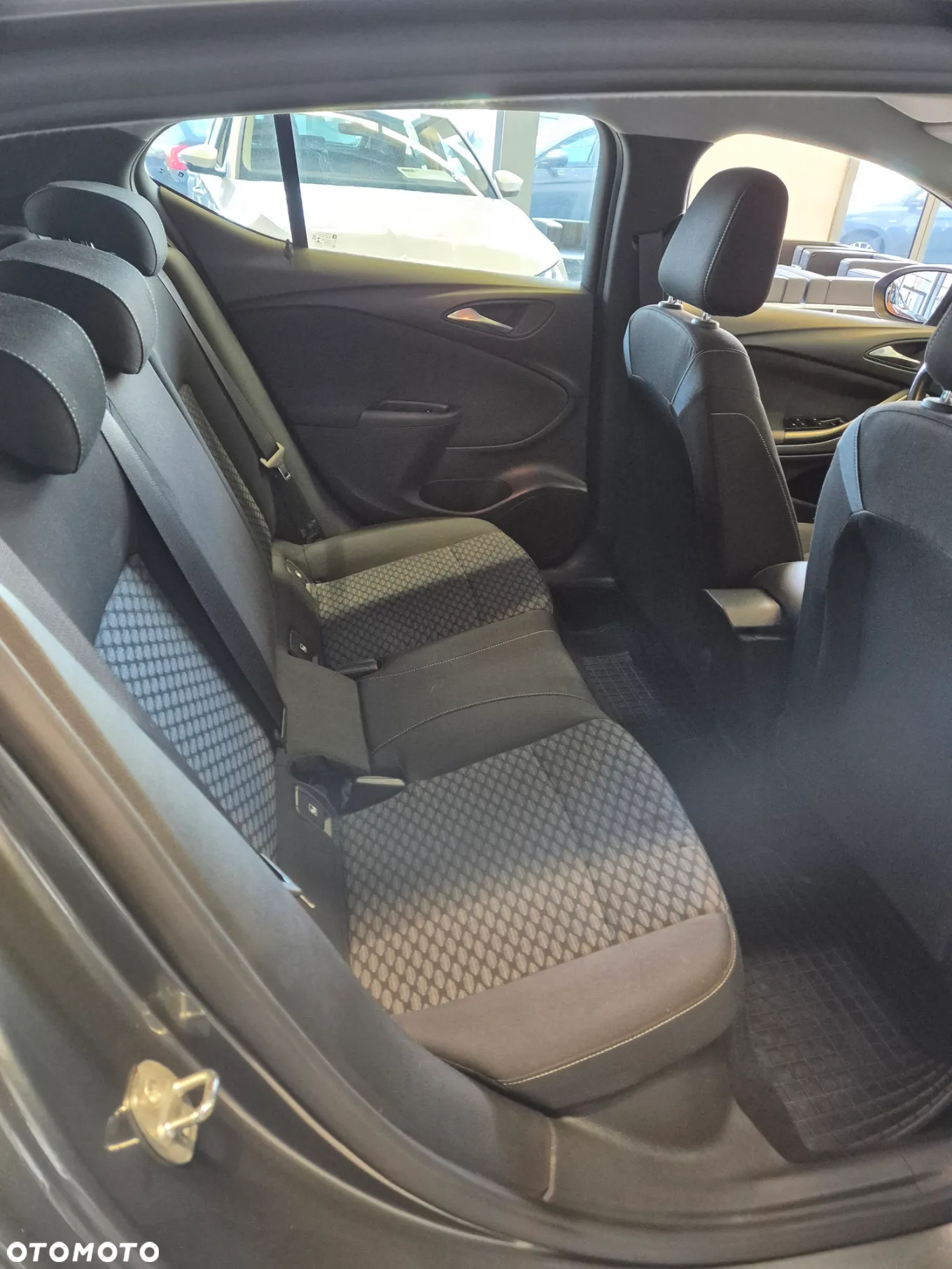Opel Astra V 1.2 T Elegance S&S - 21