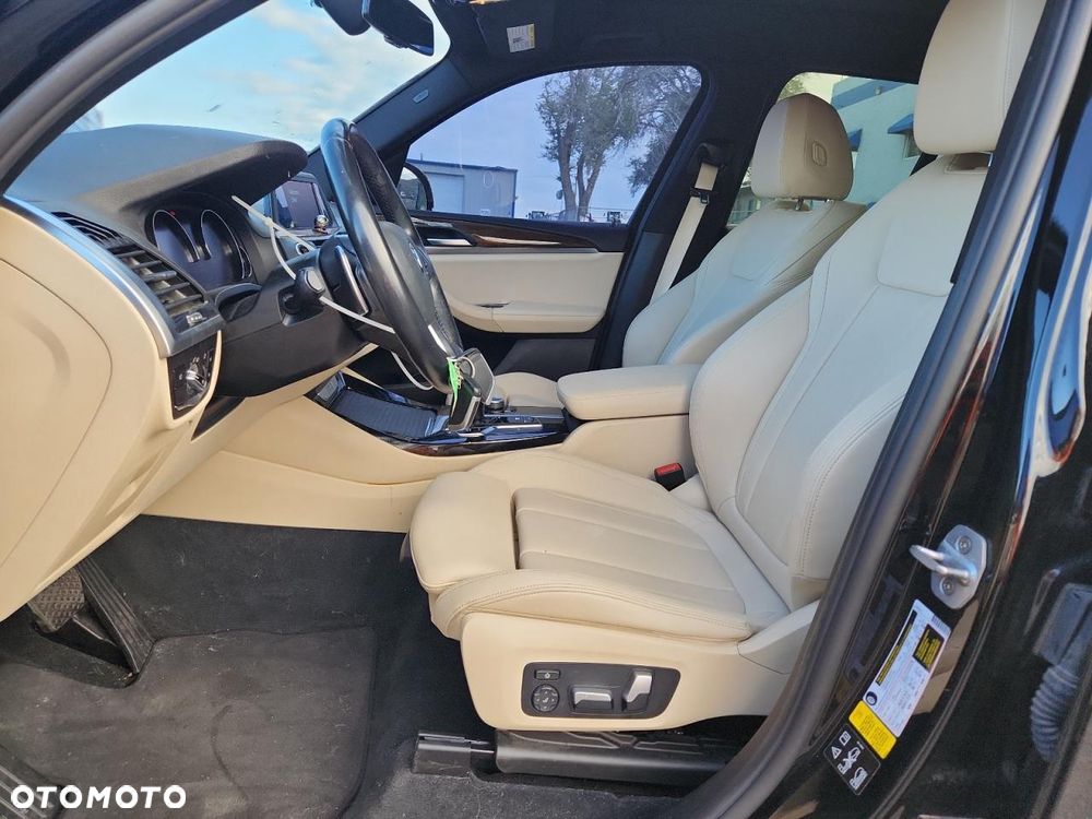 BMW X3 xDrive30i Advantage - 8