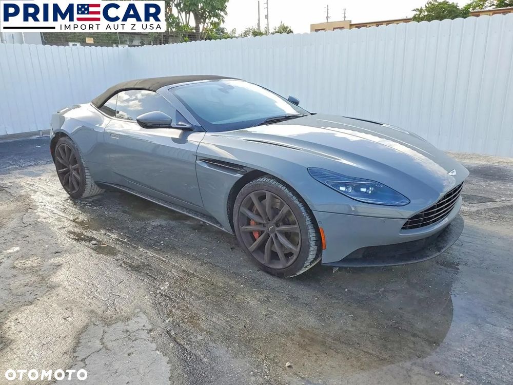 Aston Martin DB11 - 1