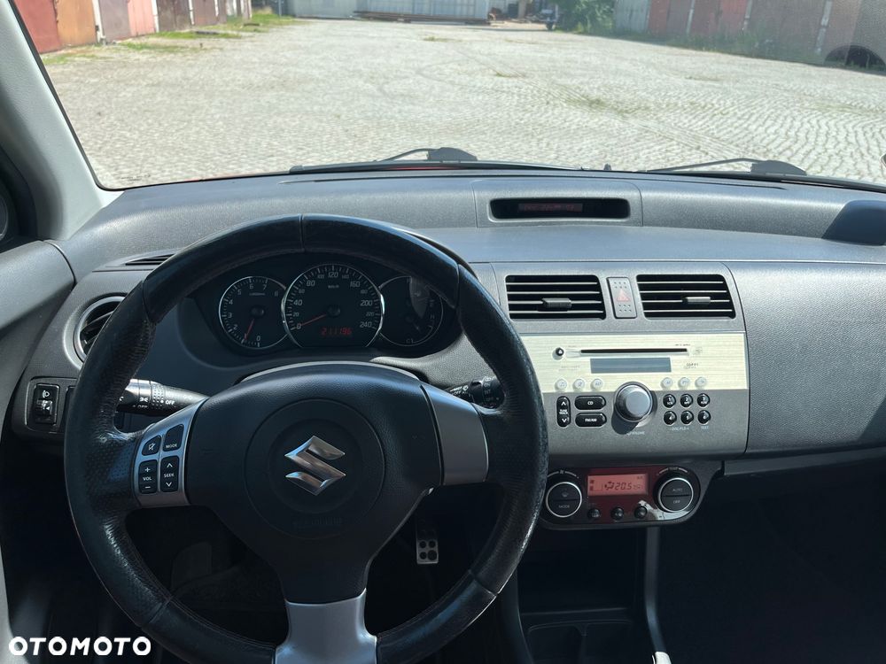Suzuki Swift 1.6 Sport - 9