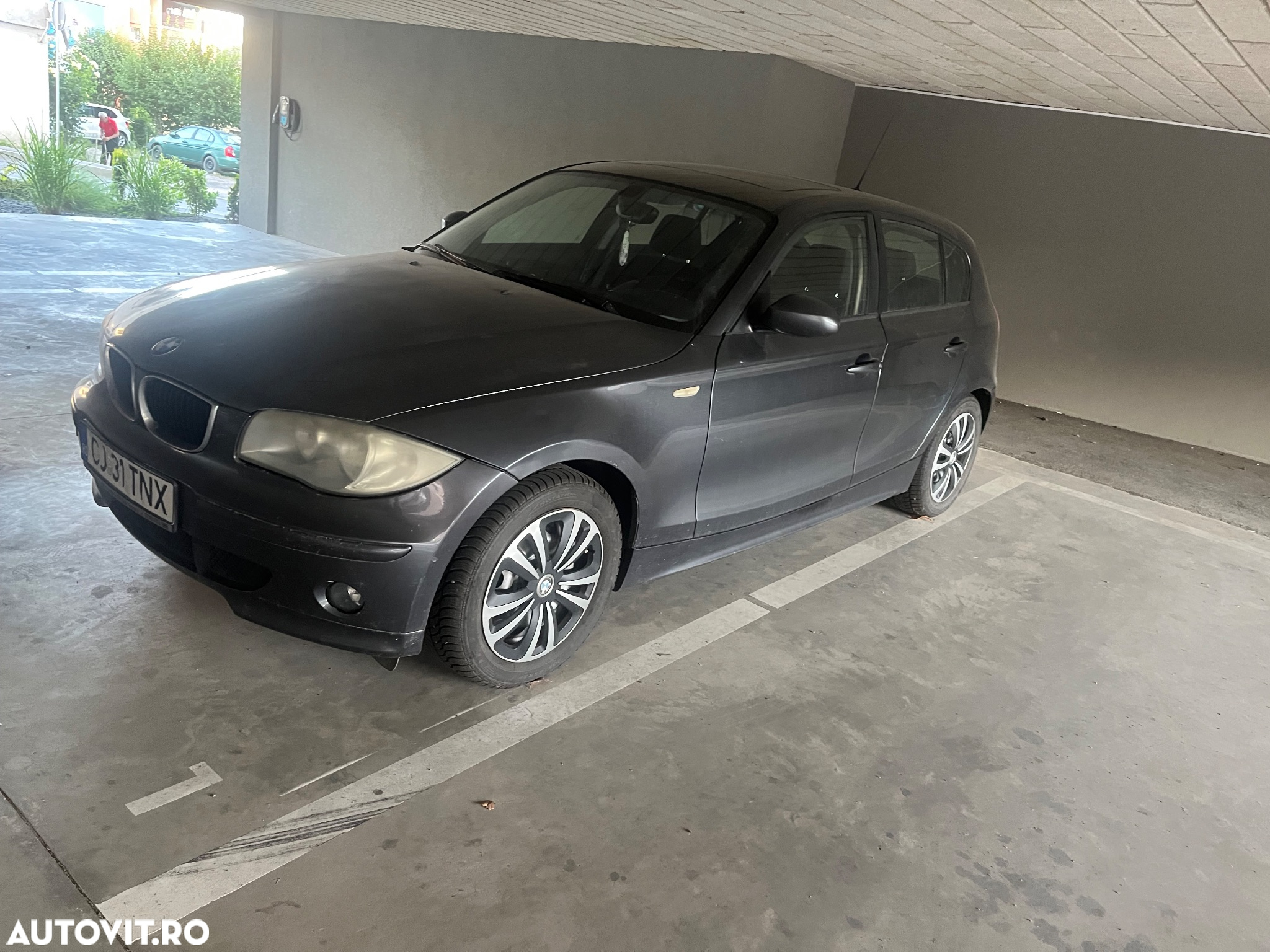 BMW Seria 1 116i - 11