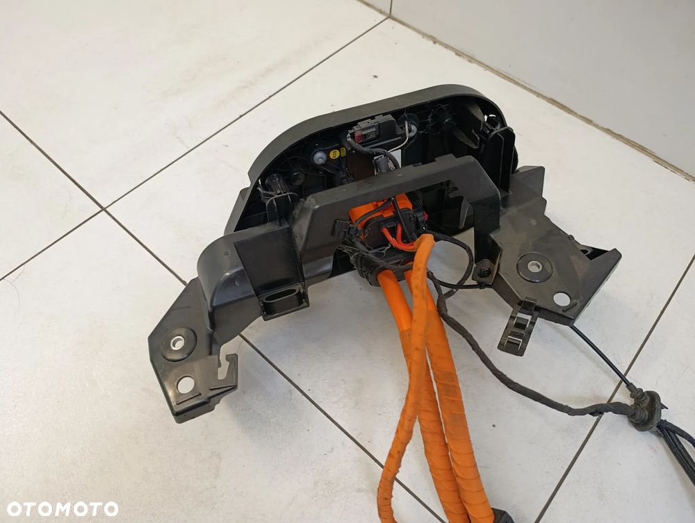 Gniazdo kabel przewód instalacja ładowania baterii Audi Q4 e-tron etron - 5