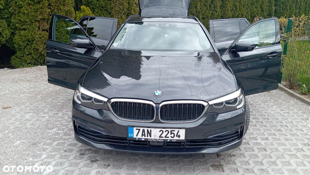 BMW Seria 5 540i xDrive - 3