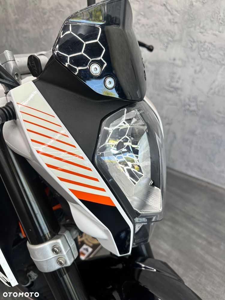 KTM Duke 390 - 9