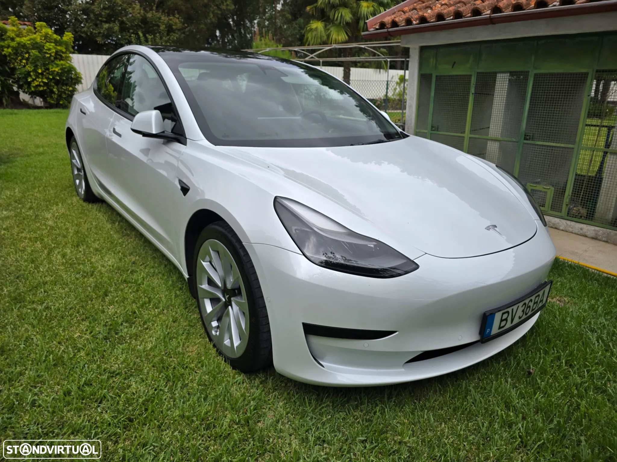 Tesla Model 3 Standard Range Plus RWD - 3