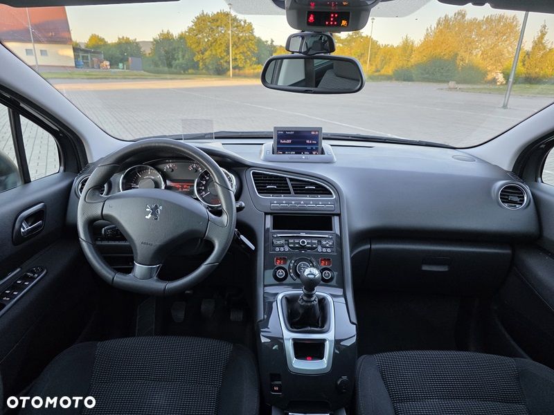 Peugeot 5008 1.6 HDi Family 7os - 13