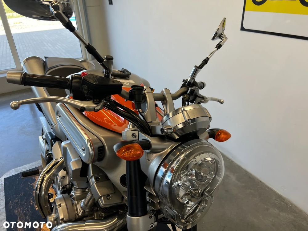 Yamaha MT - 28