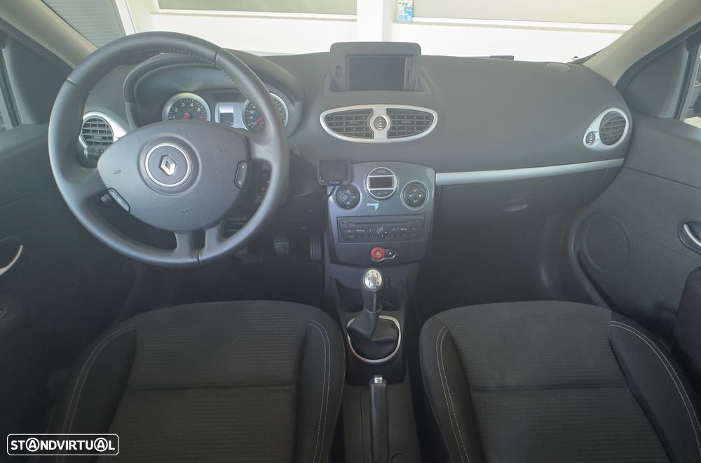 Renault Clio 1.2 16V Dynamique S - 3