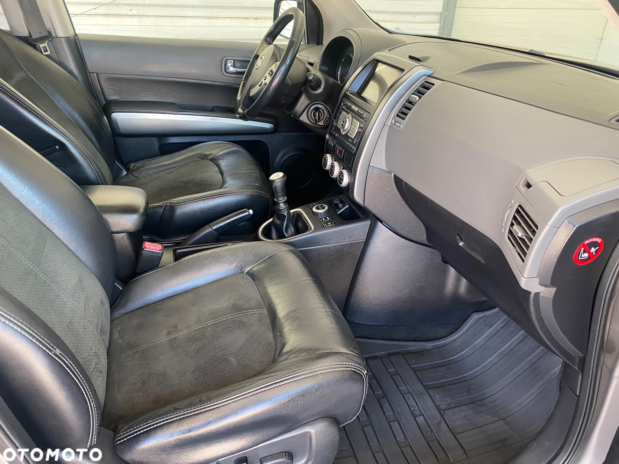 Nissan X-Trail 2.0 dCi 4x4 DPF Platinum - 15