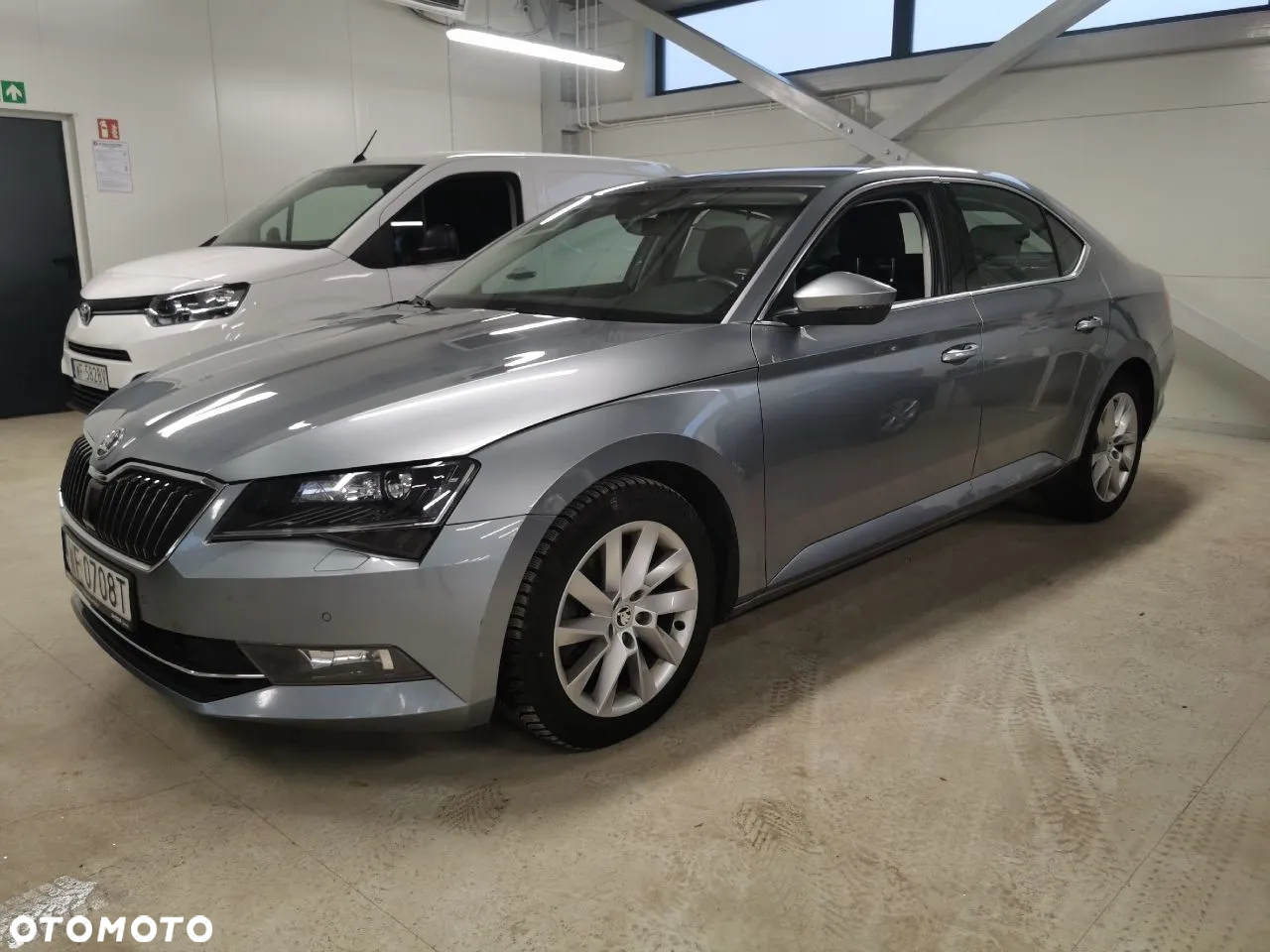 Skoda Superb 2.0 TDI SCR Style DSG - 11