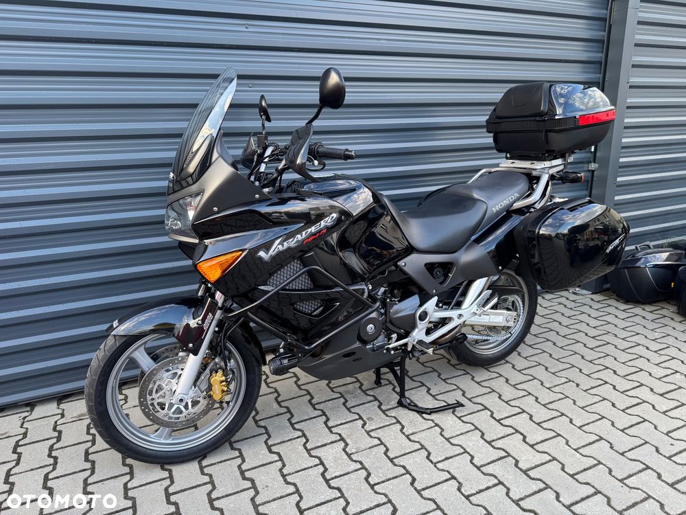 Honda XL - 4
