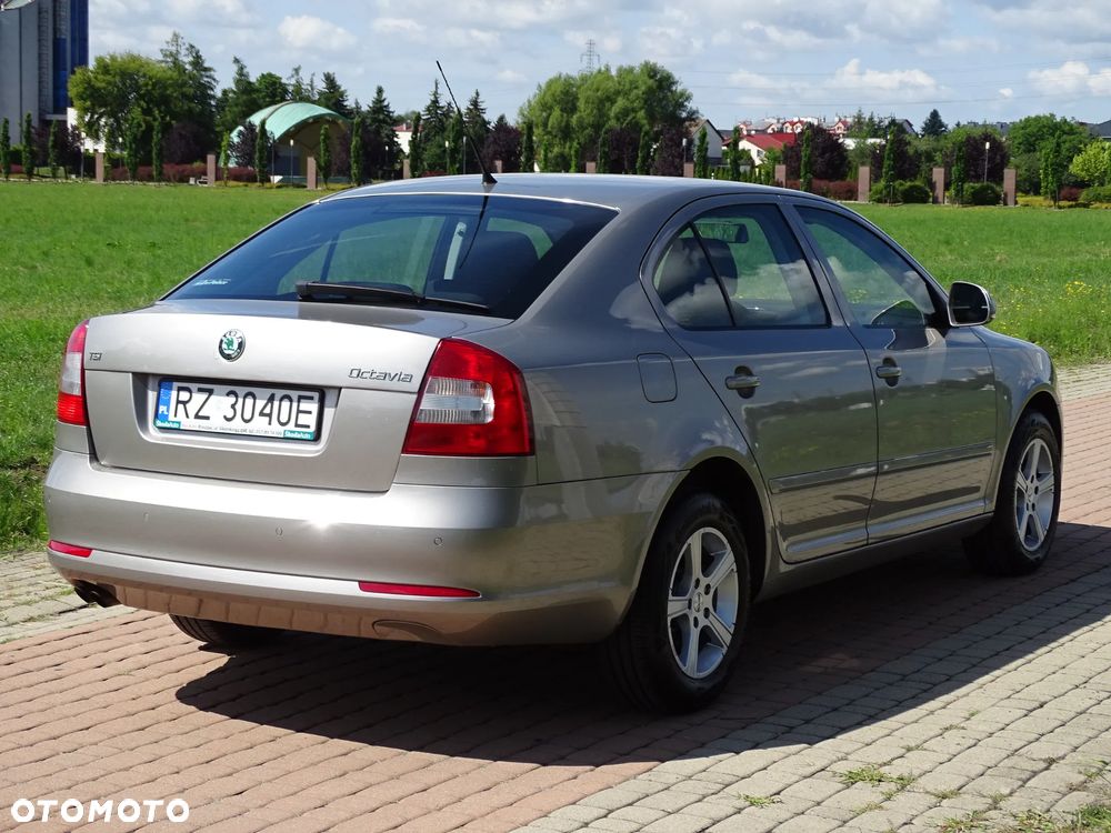 Skoda Octavia 1.4 TSI Ambition - 4