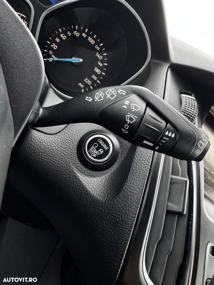 Ford Focus - 24