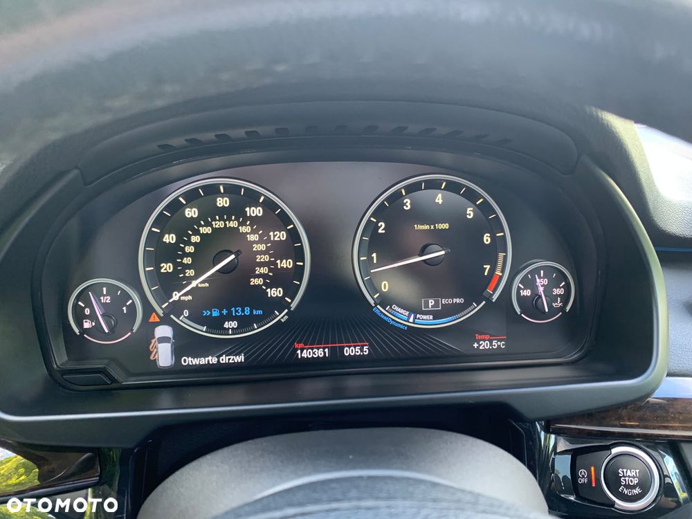 BMW X5 xDrive35i - 24