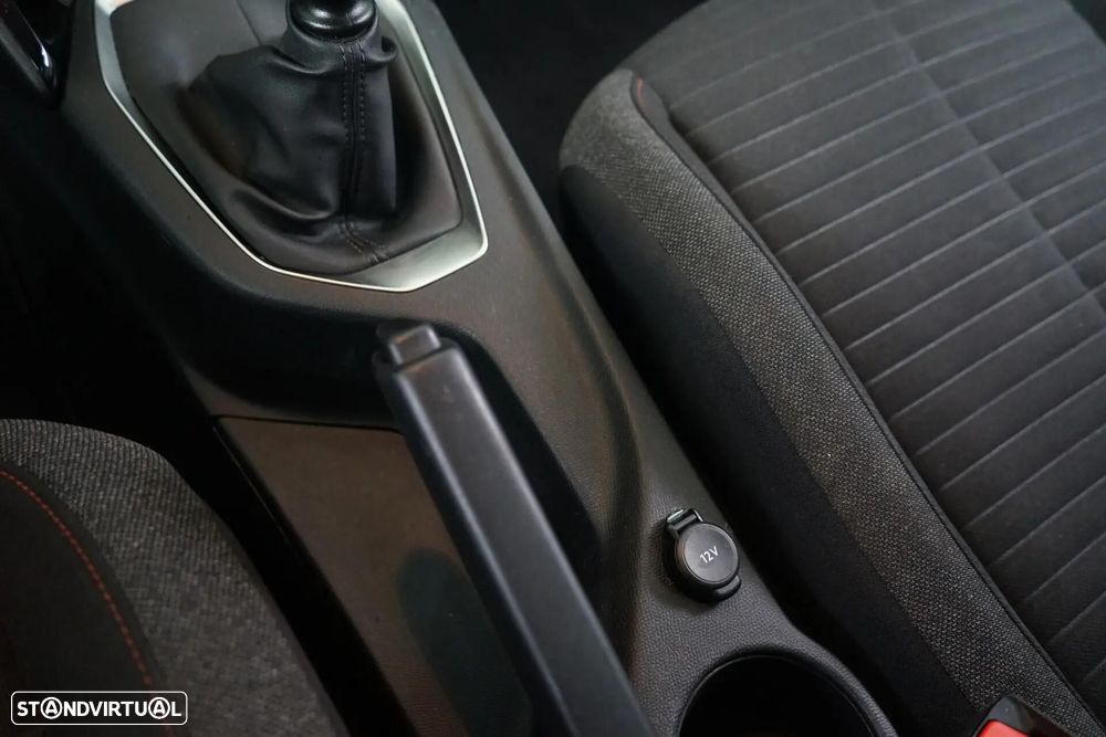 Peugeot 2008 1.2 PureTech Allure - 36