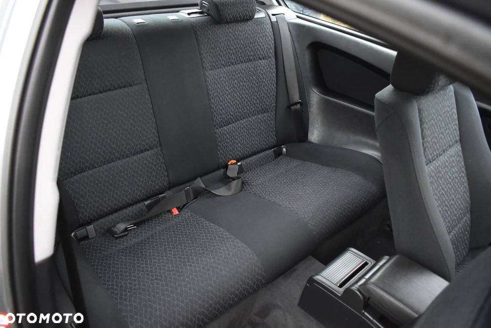 BMW Seria 3 318ti - 27