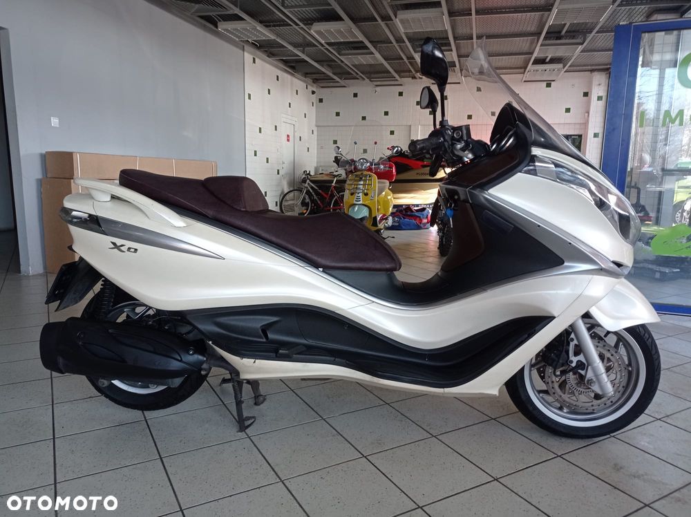 Piaggio X10 - 4