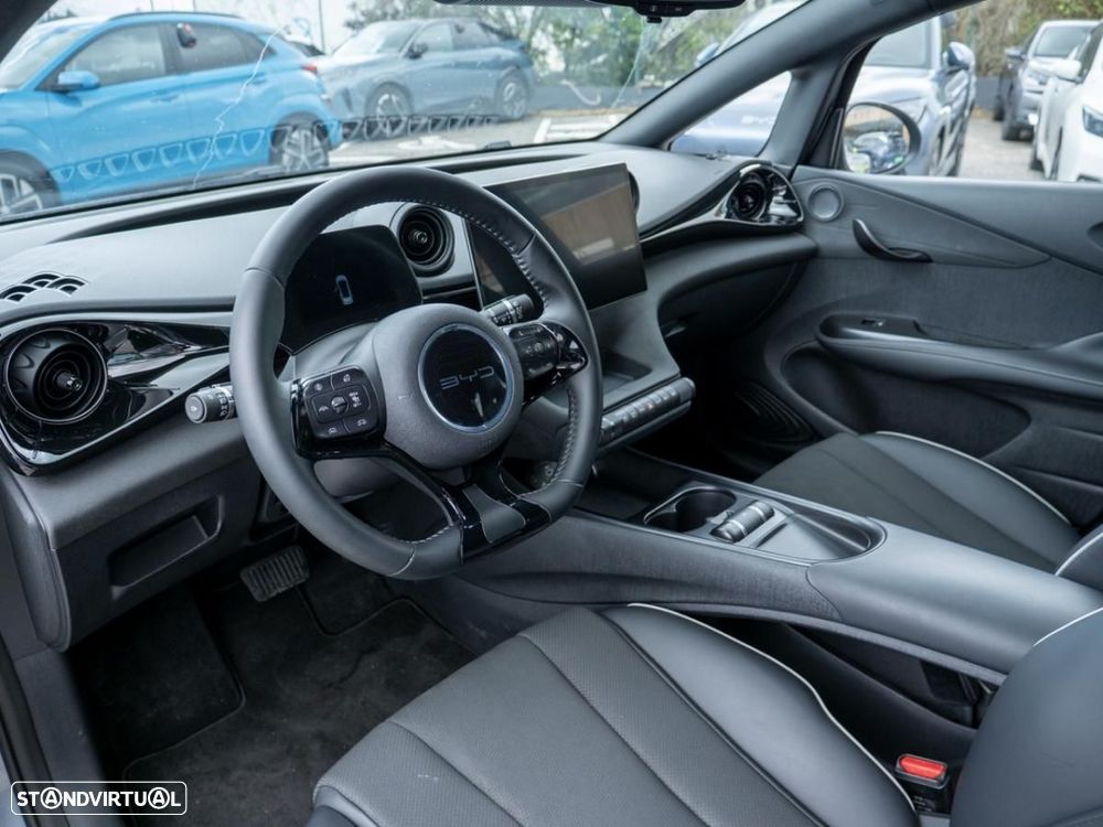 BYD Dolphin 60.4 kWh Comfort - 20