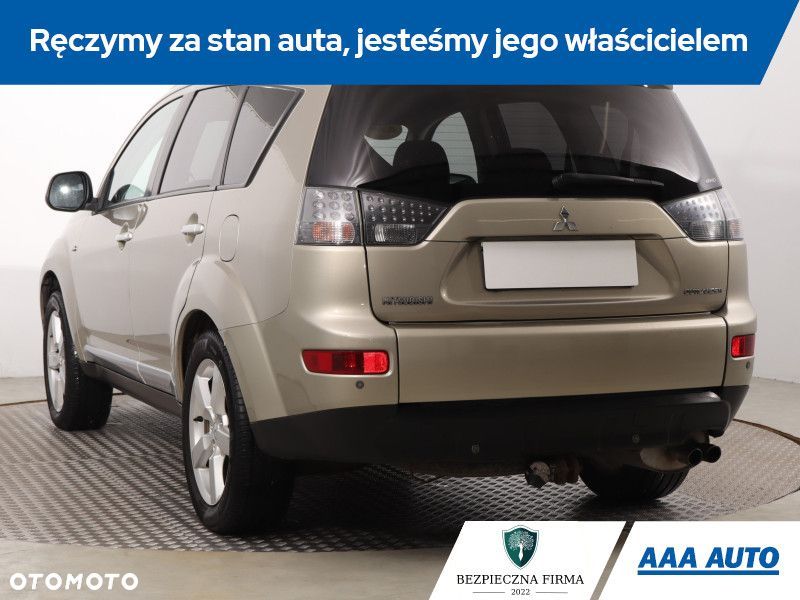 Mitsubishi Outlander - 5