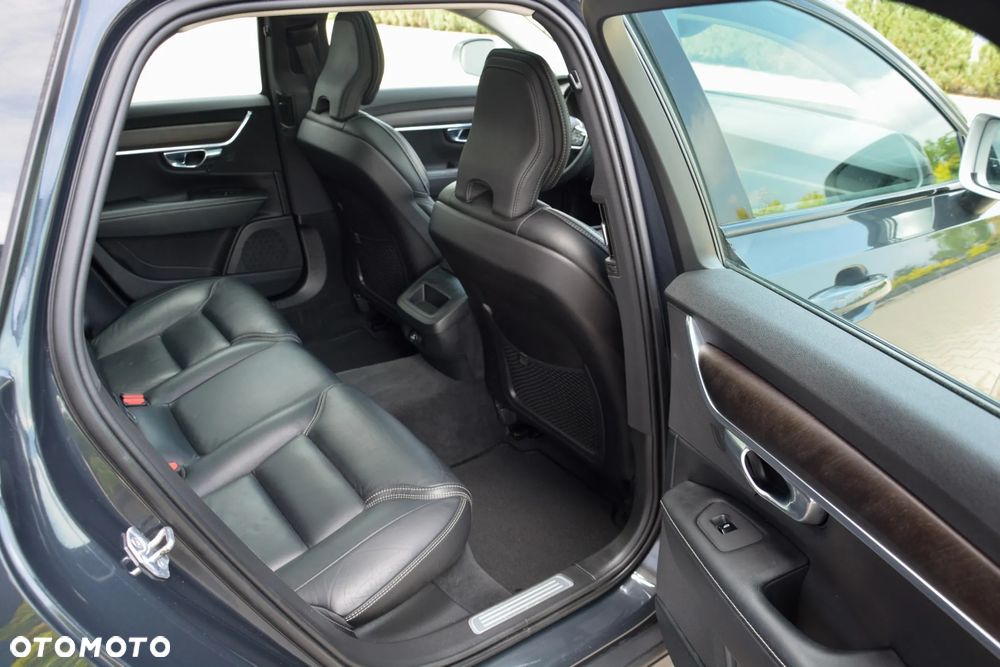 Volvo V90 Cross Country D4 AWD Geartronic Pro - 23
