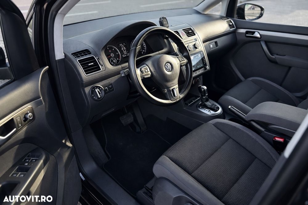 Volkswagen Touran - 6