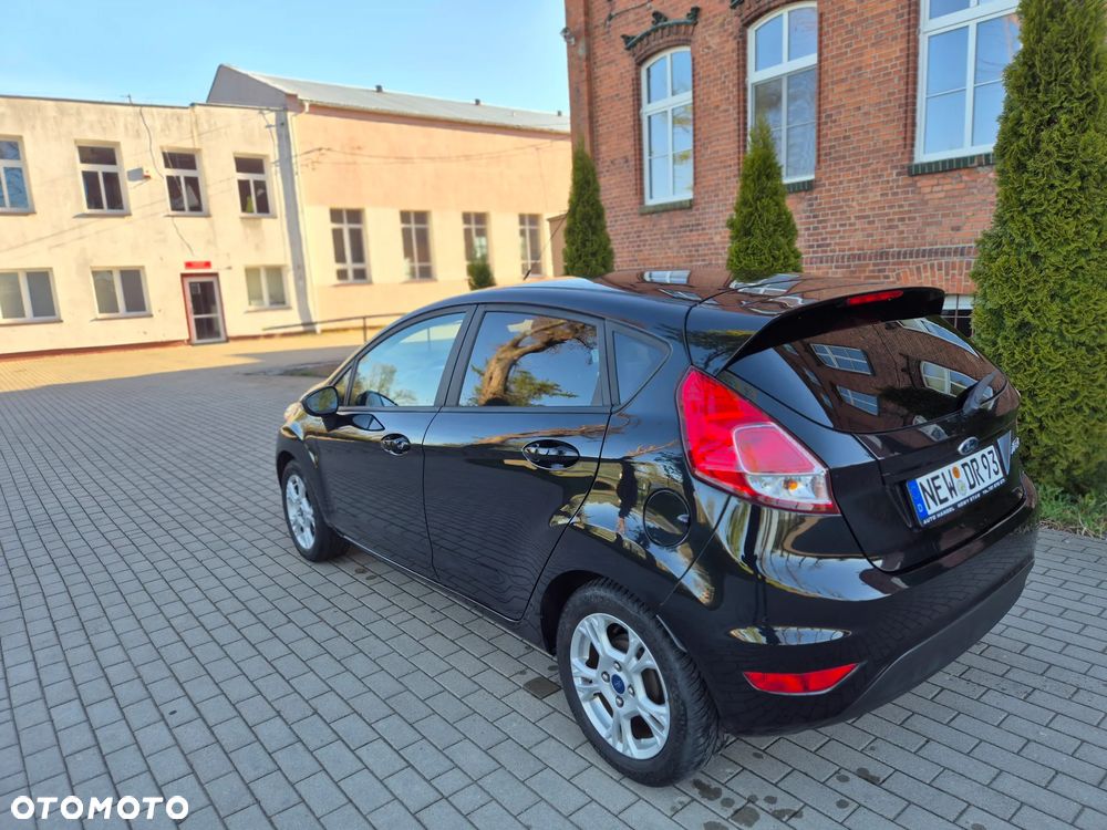 Ford Fiesta 1.25 Ambiente EU5 - 14