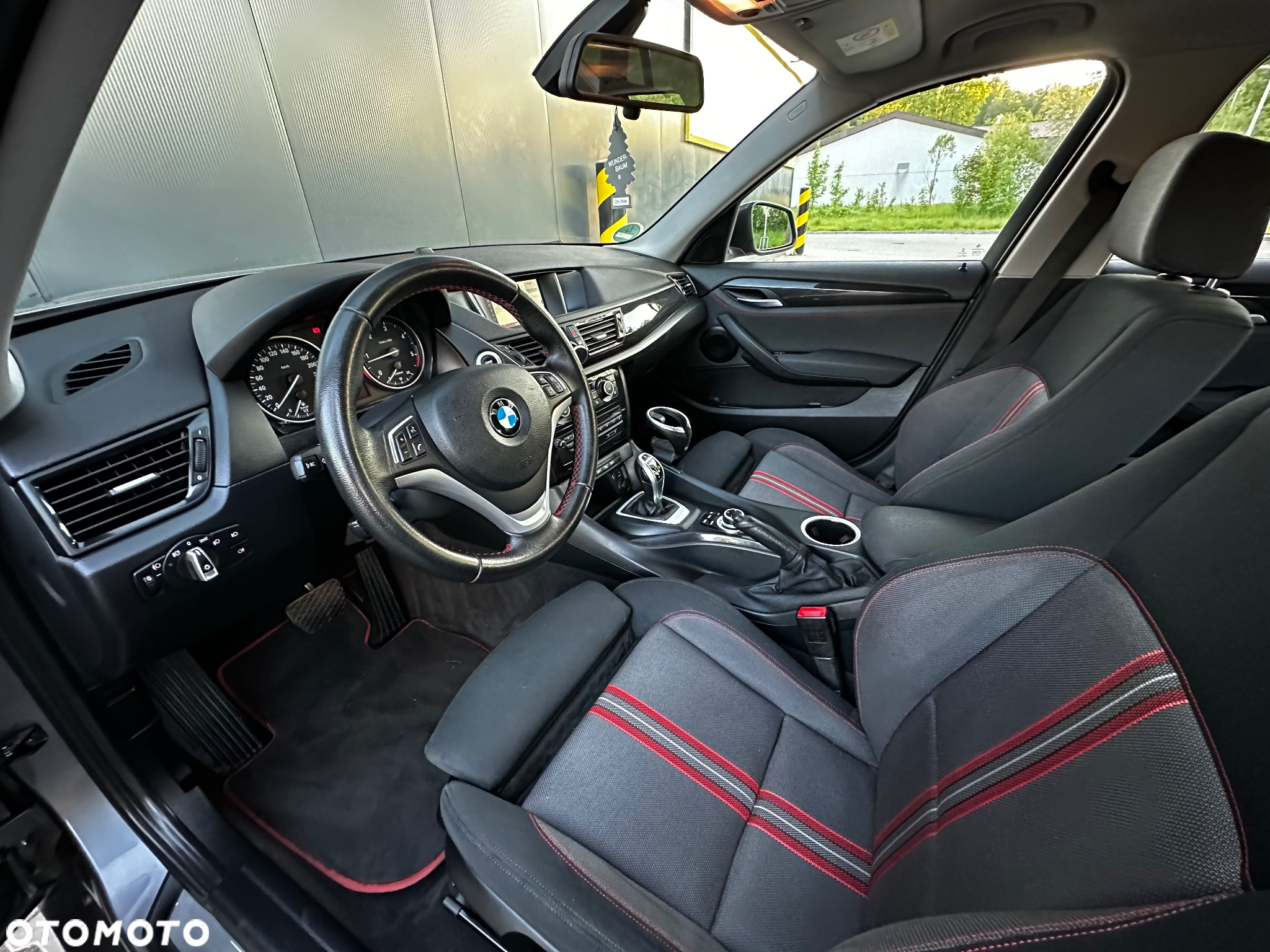 BMW X1 xDrive18d - 10