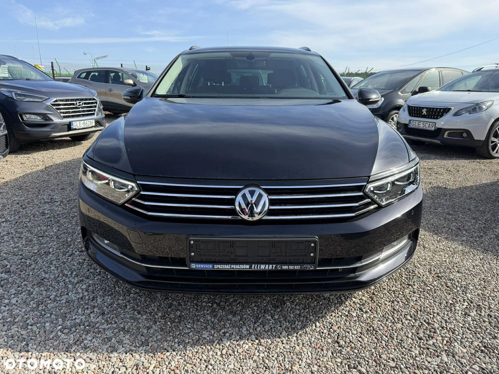 Volkswagen Passat - 8