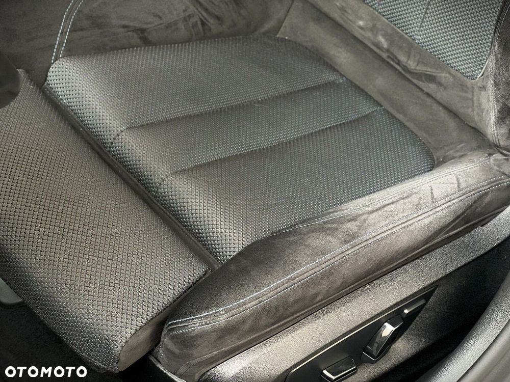BMW Seria 5 - 28