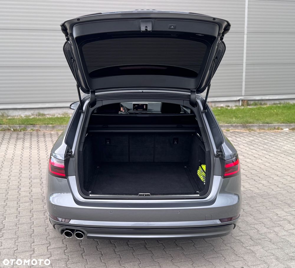 Audi A4 - 18