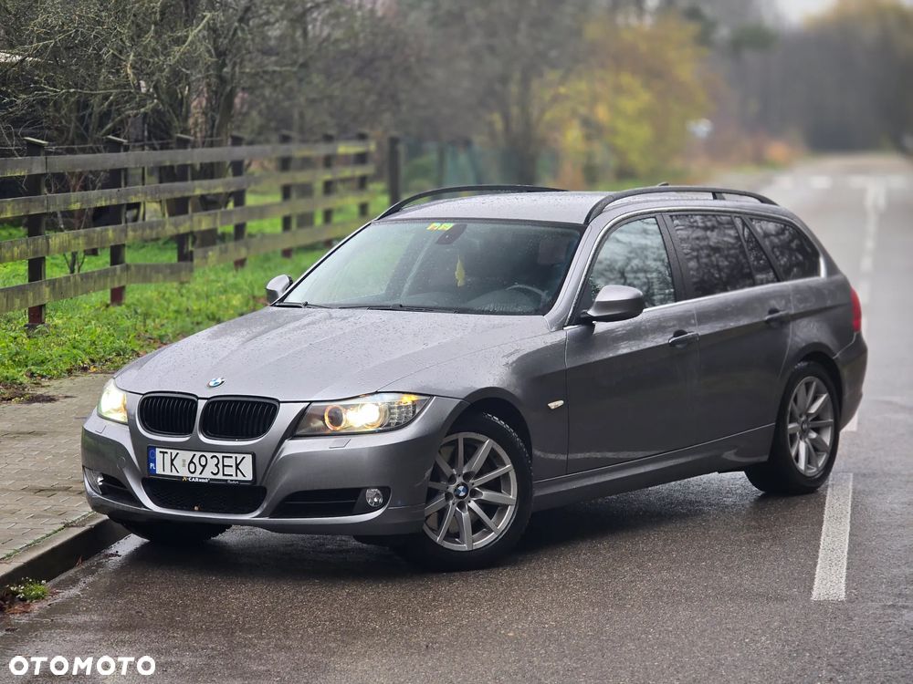 BMW Seria 3 330i xDrive Edition Sport - 2