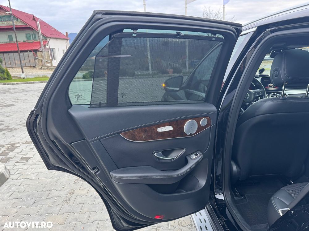 Mercedes-Benz GLC - 21