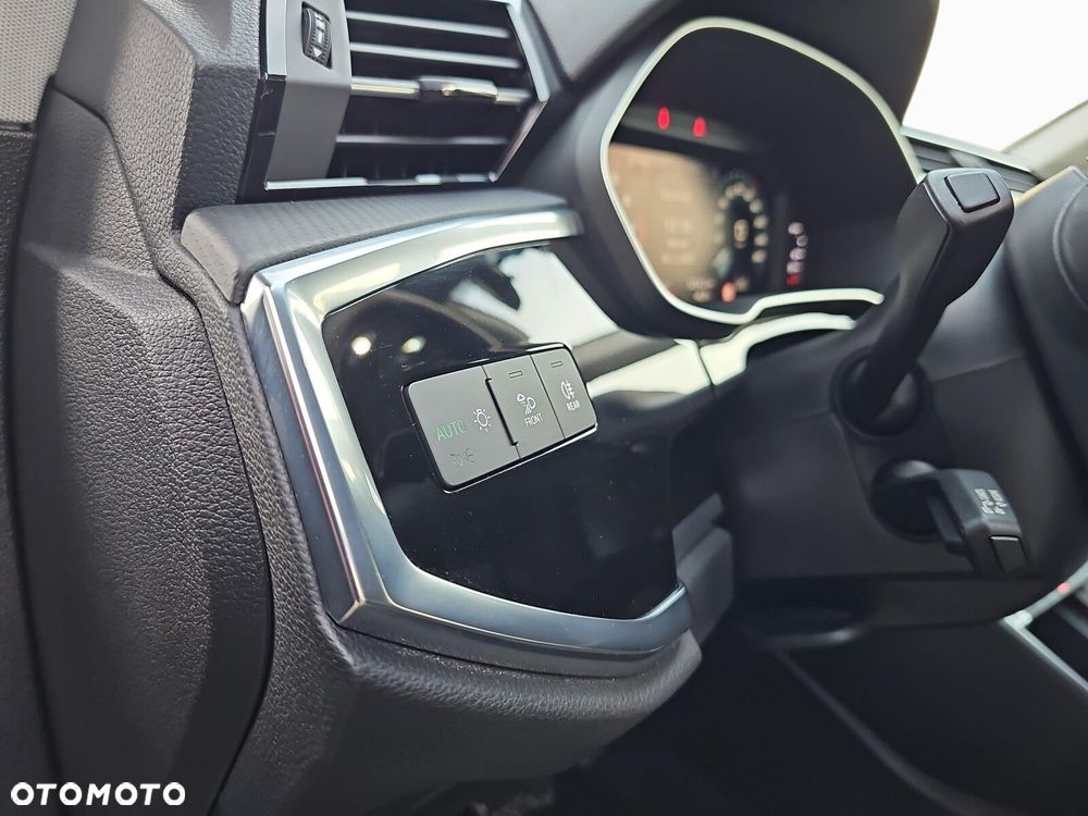 Audi Q3 Sportback - 11