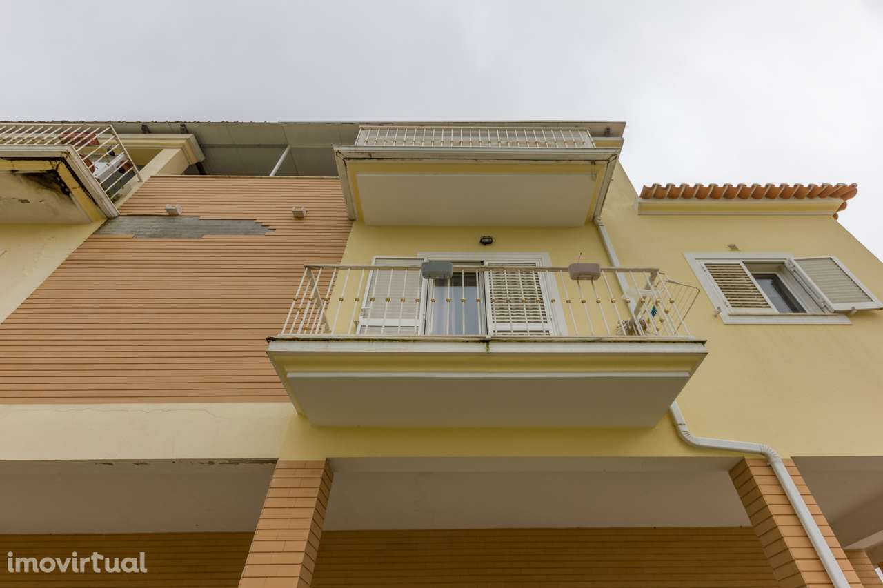 Apartamento T2 duplex com terraço e quintal - Grande imagem: 5/20