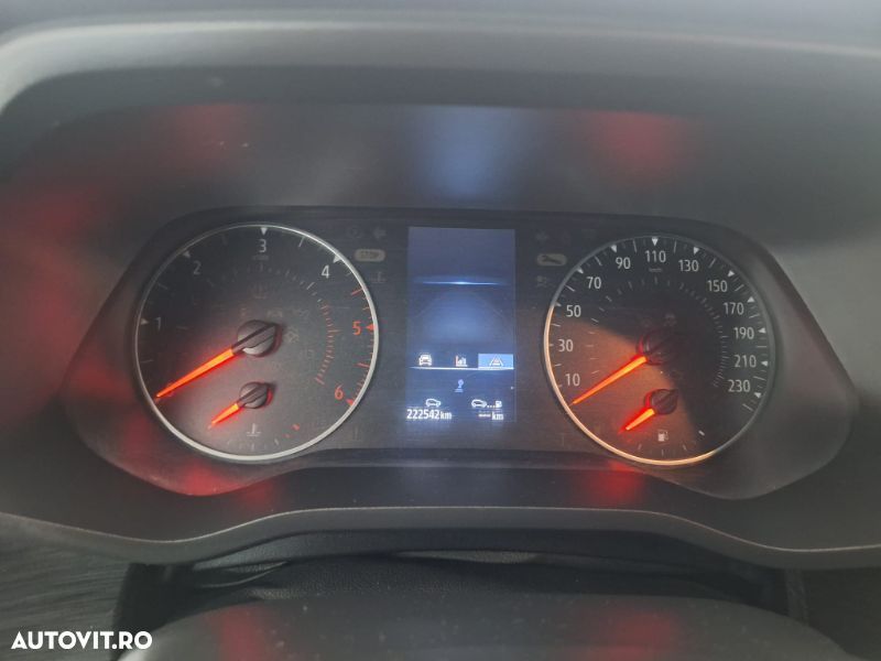 Renault Trafic 2.0 Blue dCi 150 S&S L2 8+1 Zen - 11