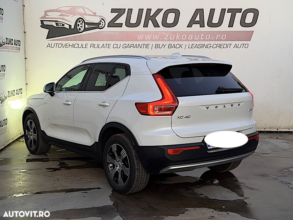 Volvo XC 40 D4 AWD Inscription - 4
