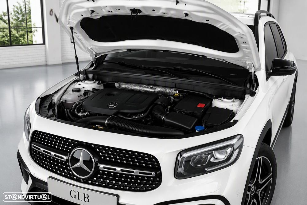 Mercedes-Benz GLB 200 AMG Line - 14
