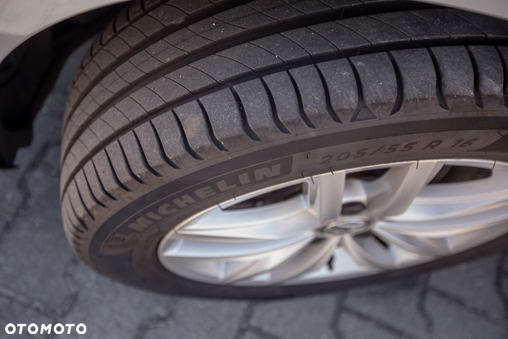 Volkswagen Golf Variant 2.0 TDI (BlueMotion Technology) Comfortline - 37