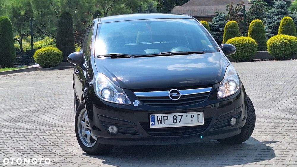 Opel Corsa 1.4 16V Cosmo - 2