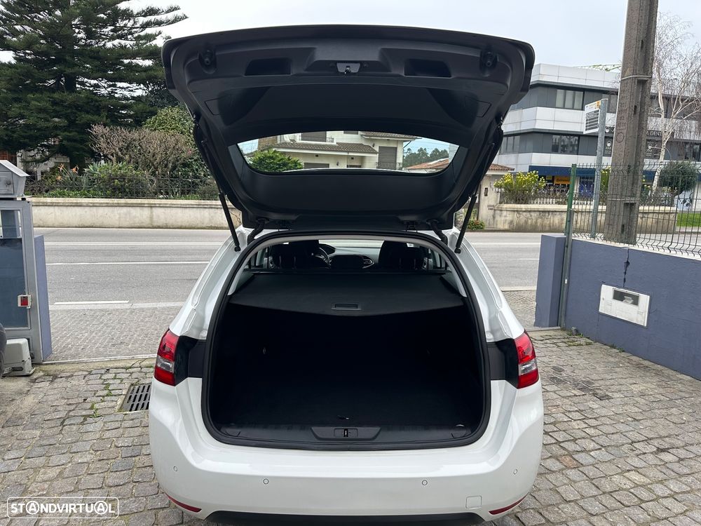 Peugeot 308 SW 1.6 BlueHDi Allure - 32