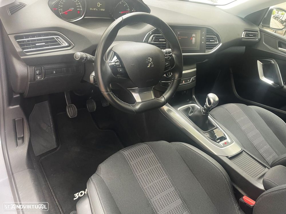 Peugeot 308 1.5 BlueHDi Allure Pack - 25
