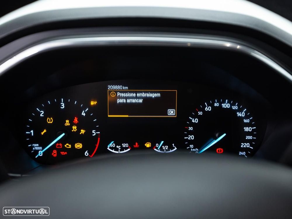 Ford Focus SW 1.5 TDCi EcoBlue Titanium - 19