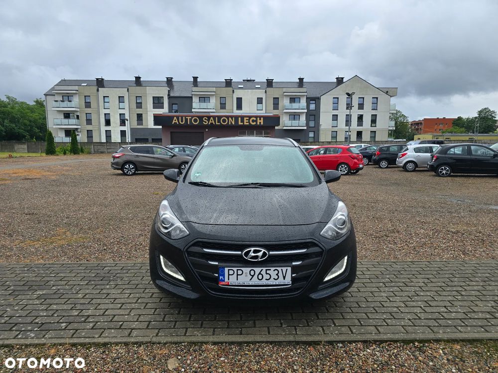 Hyundai i30 blue 1.4 Classic - 2
