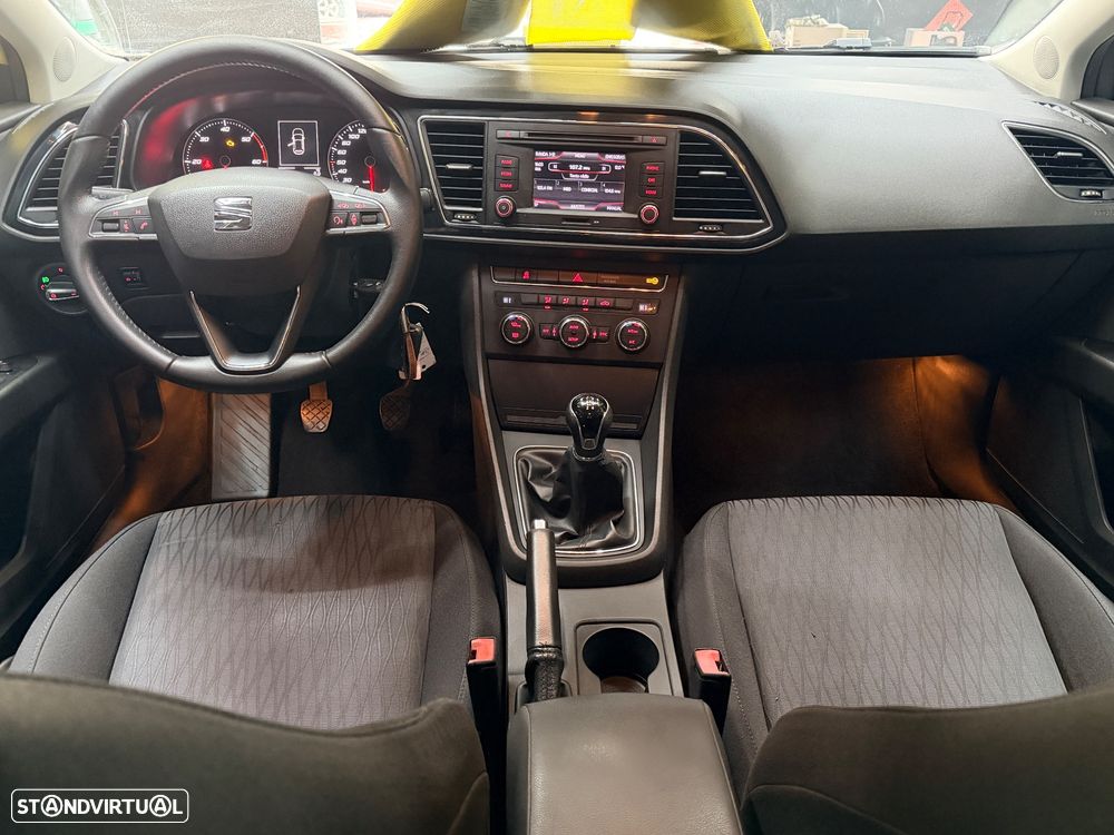 SEAT Leon 1.6 TDI DPF S&S Style - 6