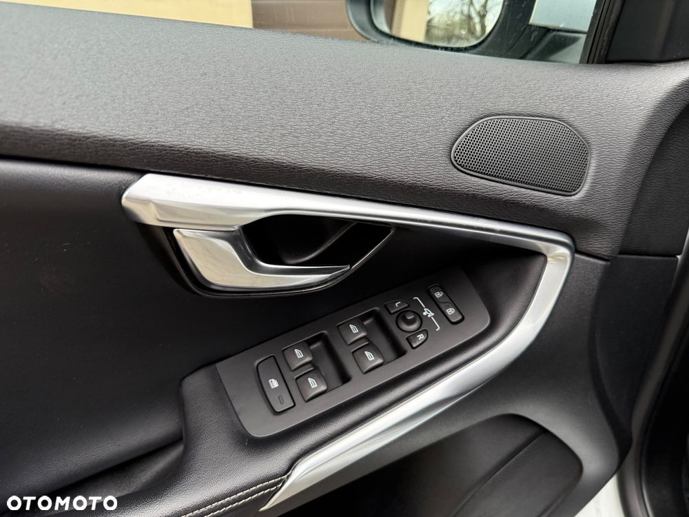 Volvo V40 D2 RDesign - 14